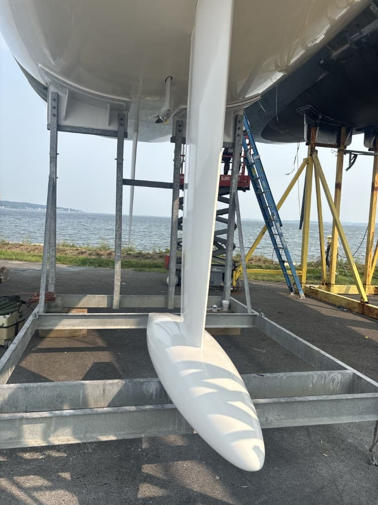 Performance keel fin and bulb on a yacht in the yard